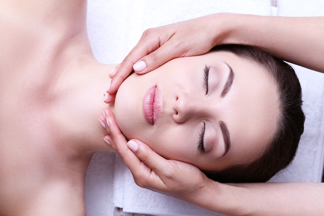 Drenagem e Massagem Facial - Padma